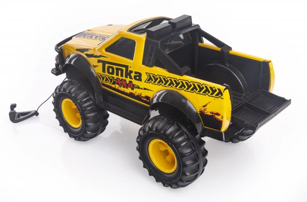 Tonka Стальной пикап 4х4