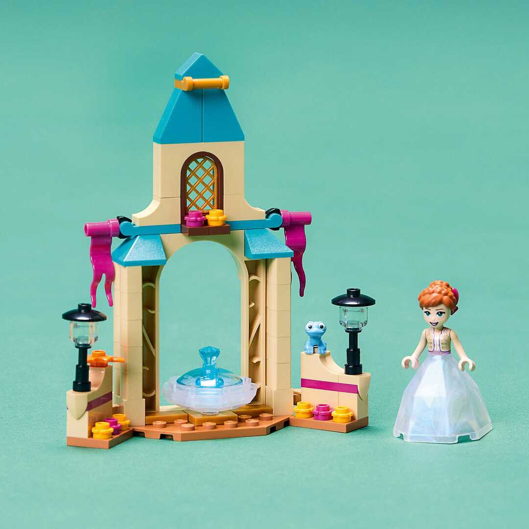 LEGO Disney Princess Конструктор Двор замка Анны 43198 - фото 4