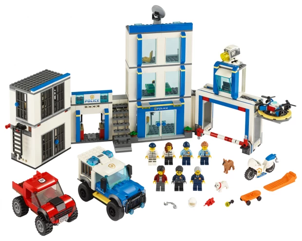 LEGO CITY Конструктор "Полицейский участок"